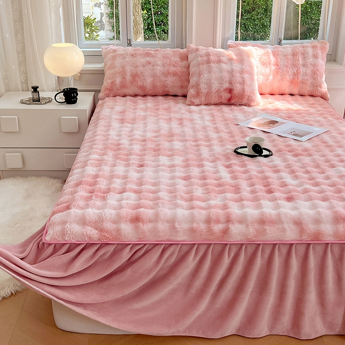 91家纺网 家纺一手货源 找家纺 梦舒羽 2025新款兔毛绒水晶绒床垫保护罩牛奶绒床垫床单罩单件床裙单品床裙 兔毛绒泡泡-梦幻樱粉