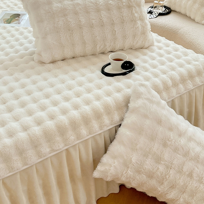 91家纺网 家纺一手货源 找家纺 梦舒羽 2025新款兔毛绒水晶绒床垫保护罩牛奶绒床垫床单罩单件床裙单品床裙 兔毛绒泡泡-晨曦白