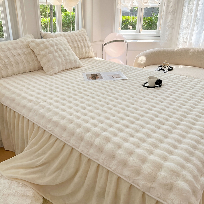 91家纺网 家纺一手货源 找家纺 梦舒羽 2025新款兔毛绒水晶绒床垫保护罩牛奶绒床垫床单罩单件床裙单品床裙 兔毛绒泡泡-晨曦白