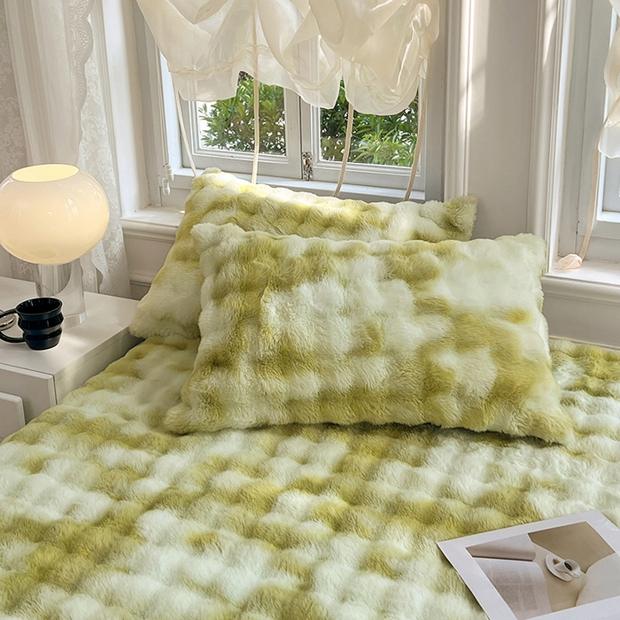 91家纺网 家纺一手货源 找家纺 梦舒羽 2025新款兔毛绒水晶绒床垫保护罩牛奶绒床垫床单罩单件床裙单品床裙 兔毛绒泡泡-梦幻果绿