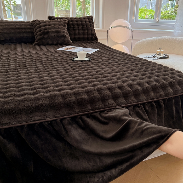 91家纺网 家纺一手货源 找家纺 梦舒羽 2025新款兔毛绒水晶绒床垫保护罩牛奶绒床垫床单罩单件床裙单品床裙 兔毛绒泡泡-咖啡色