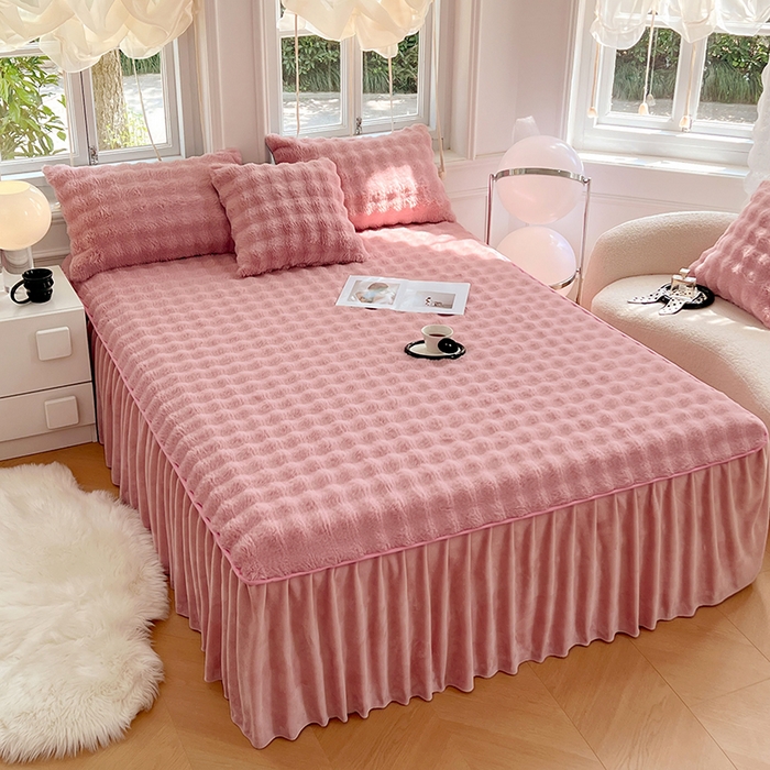 91家纺网 家纺一手货源 找家纺 梦舒羽 2025新款兔毛绒水晶绒床垫保护罩牛奶绒床垫床单罩单件床裙单品床裙 兔毛绒泡泡-云梦粉