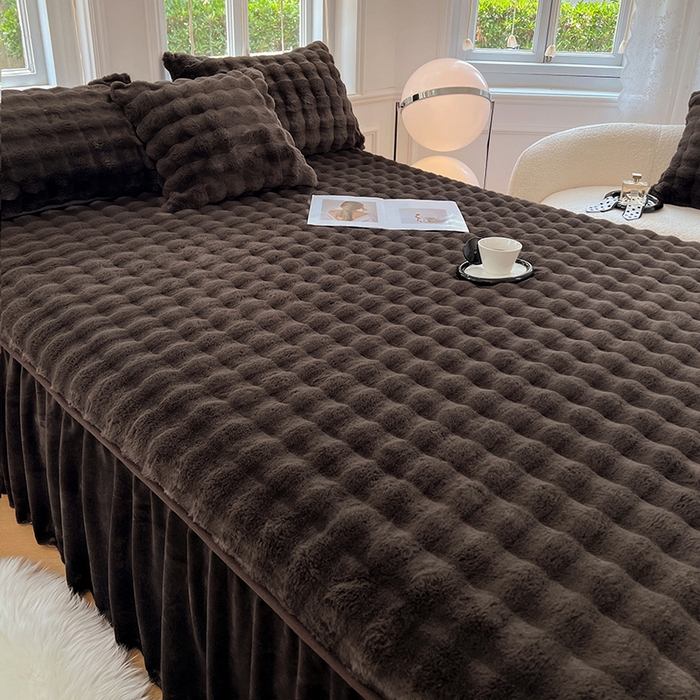 91家纺网 家纺一手货源 找家纺 梦舒羽 2025新款兔毛绒水晶绒床垫保护罩牛奶绒床垫床单罩单件床裙单品床裙 兔毛绒泡泡-咖啡色