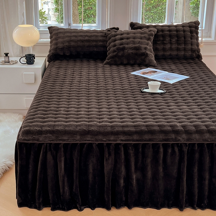 91家纺网 家纺一手货源 找家纺 梦舒羽 2025新款兔毛绒水晶绒床垫保护罩牛奶绒床垫床单罩单件床裙单品床裙 兔毛绒泡泡-咖啡色