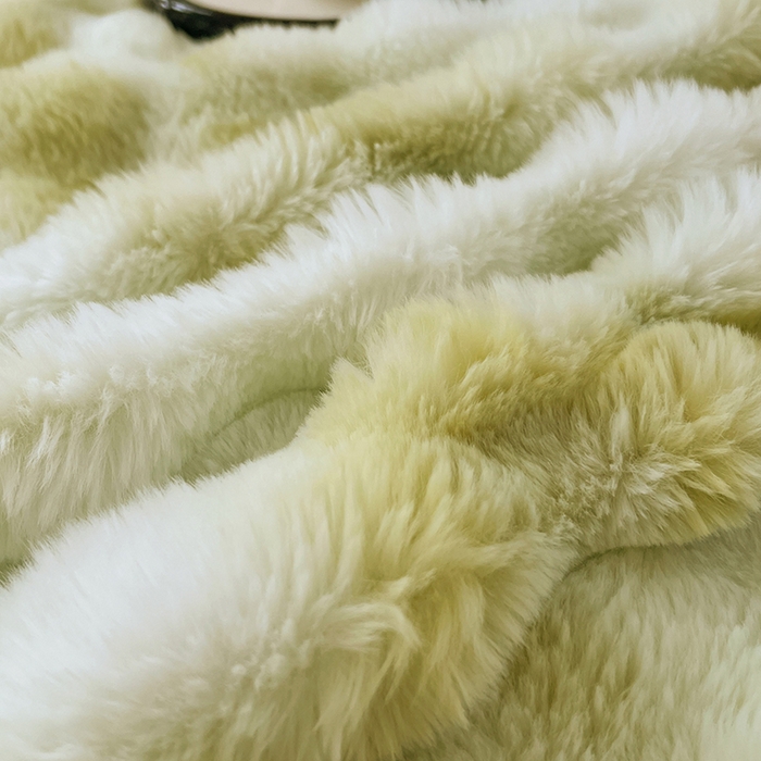 91家纺网 家纺一手货源 找家纺 梦舒羽 2025新款兔毛绒水晶绒床垫保护罩牛奶绒床垫床单罩单件床裙单品床裙 兔毛绒泡泡-梦幻果绿