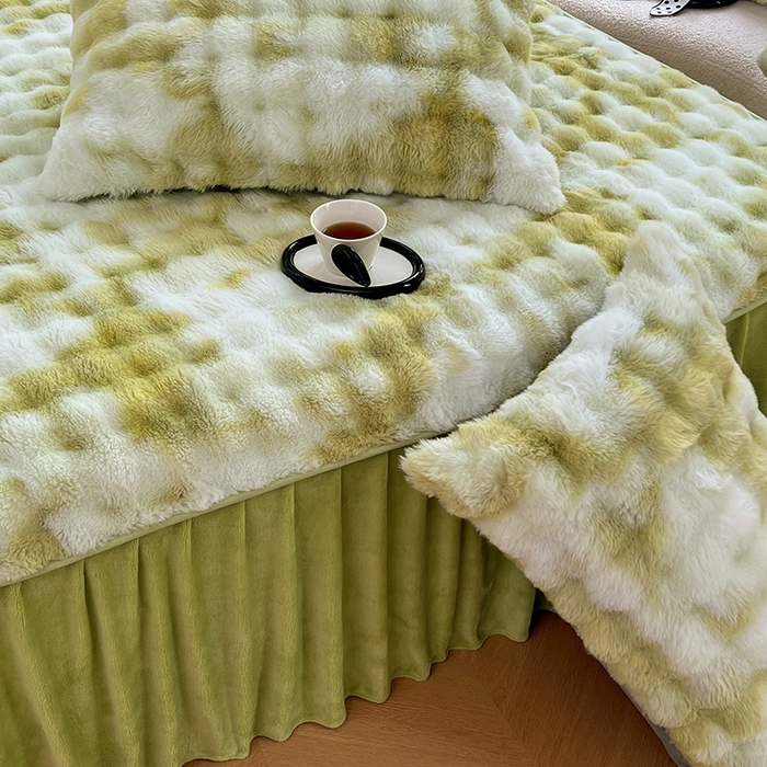 91家纺网 家纺一手货源 找家纺 梦舒羽 2025新款兔毛绒水晶绒床垫保护罩牛奶绒床垫床单罩单件床裙单品床裙 兔毛绒泡泡-梦幻果绿