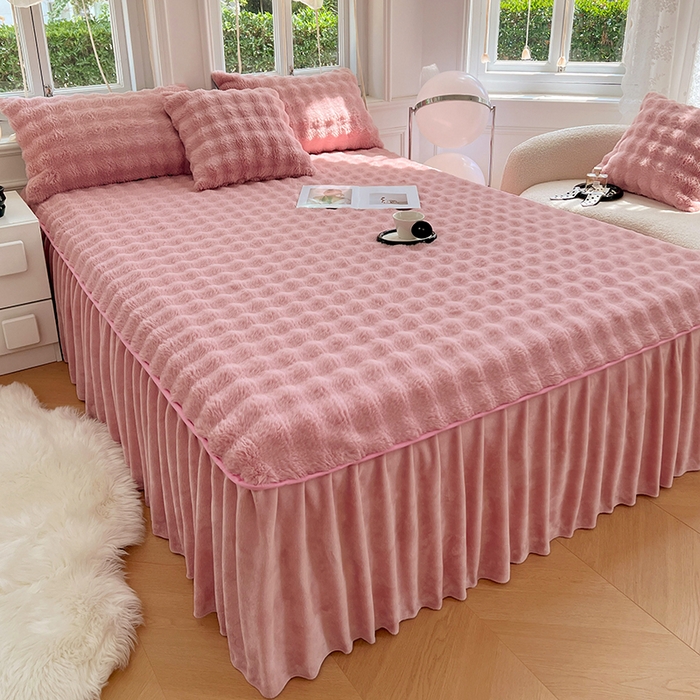 91家纺网 家纺一手货源 找家纺 梦舒羽 2025新款兔毛绒水晶绒床垫保护罩牛奶绒床垫床单罩单件床裙单品床裙 兔毛绒泡泡-云梦粉