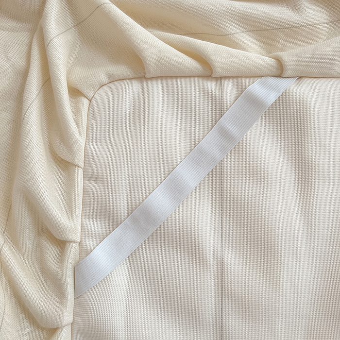 91家纺网 家纺一手货源 找家纺 梦舒羽 2025新款兔毛绒水晶绒床垫保护罩牛奶绒床垫床单罩单件床裙单品床裙 兔毛绒泡泡-晨曦白