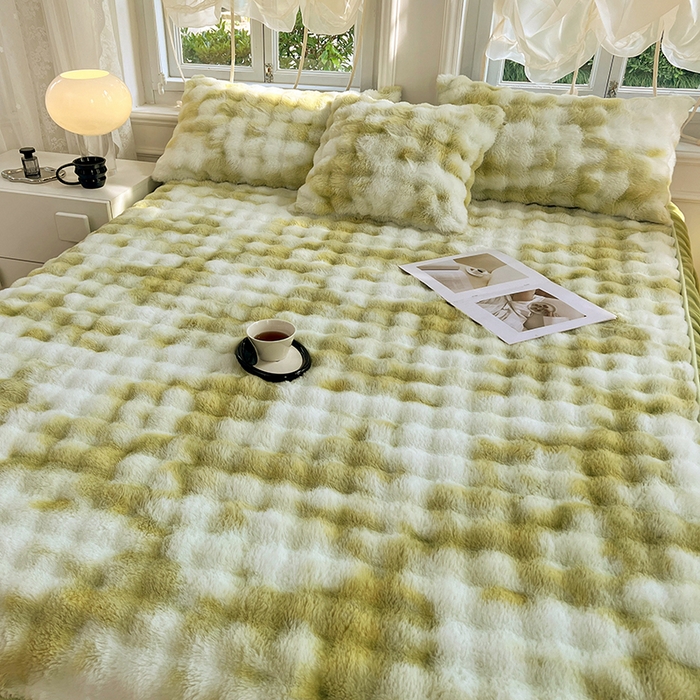 91家纺网 家纺一手货源 找家纺 梦舒羽 2025新款兔毛绒水晶绒床垫保护罩牛奶绒床垫床单罩单件床裙单品床裙 兔毛绒泡泡-梦幻果绿