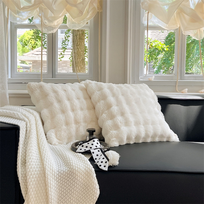 91家纺网 家纺一手货源 找家纺 梦舒羽 2025新款兔毛绒抱枕套单人牛奶绒枕芯套雪花绒宿舍枕头套 兔毛绒泡泡-晨曦白