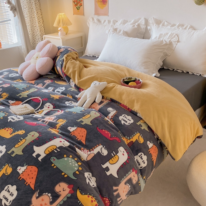 91家纺网 家纺一手货源 找家纺 金盛纺 2025新款高克重牛奶绒印花系列单被套(可定制) 恐龙王国