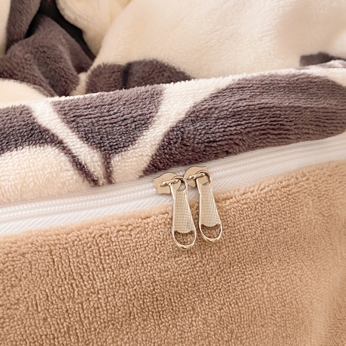 91家纺网 家纺一手货源 找家纺 金盛纺 2025新款高克重牛奶绒印花系列单被套(可定制) 落叶