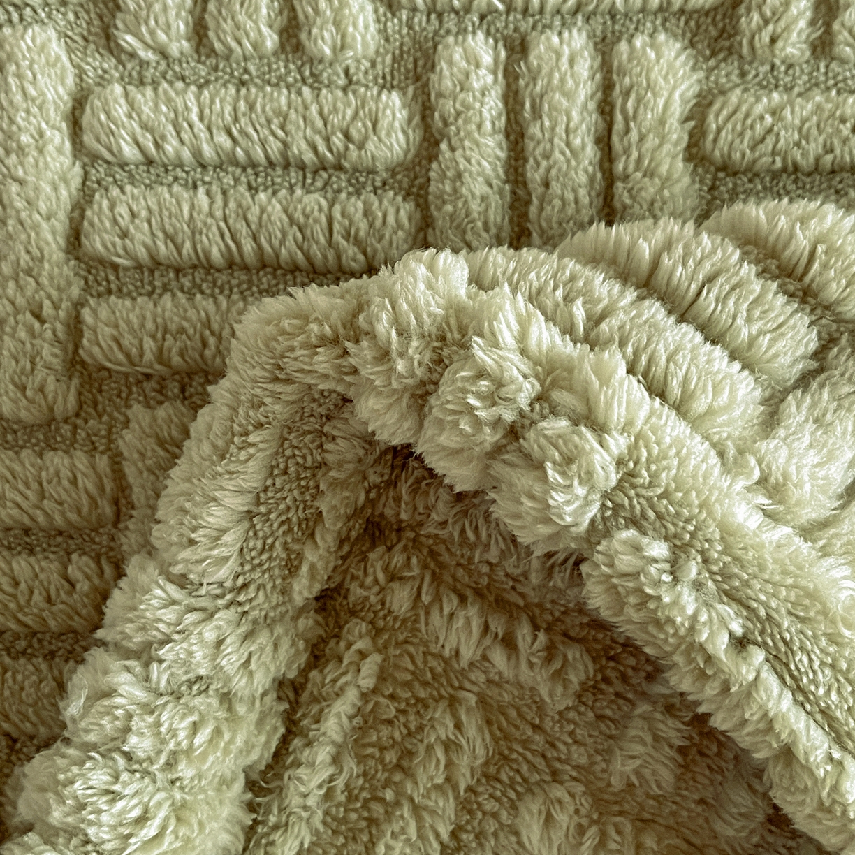 91家纺网 家纺一手货源 找家纺 世纪绒品 2025新款A类几何牛奶绒提花毛毯 几何-果绿