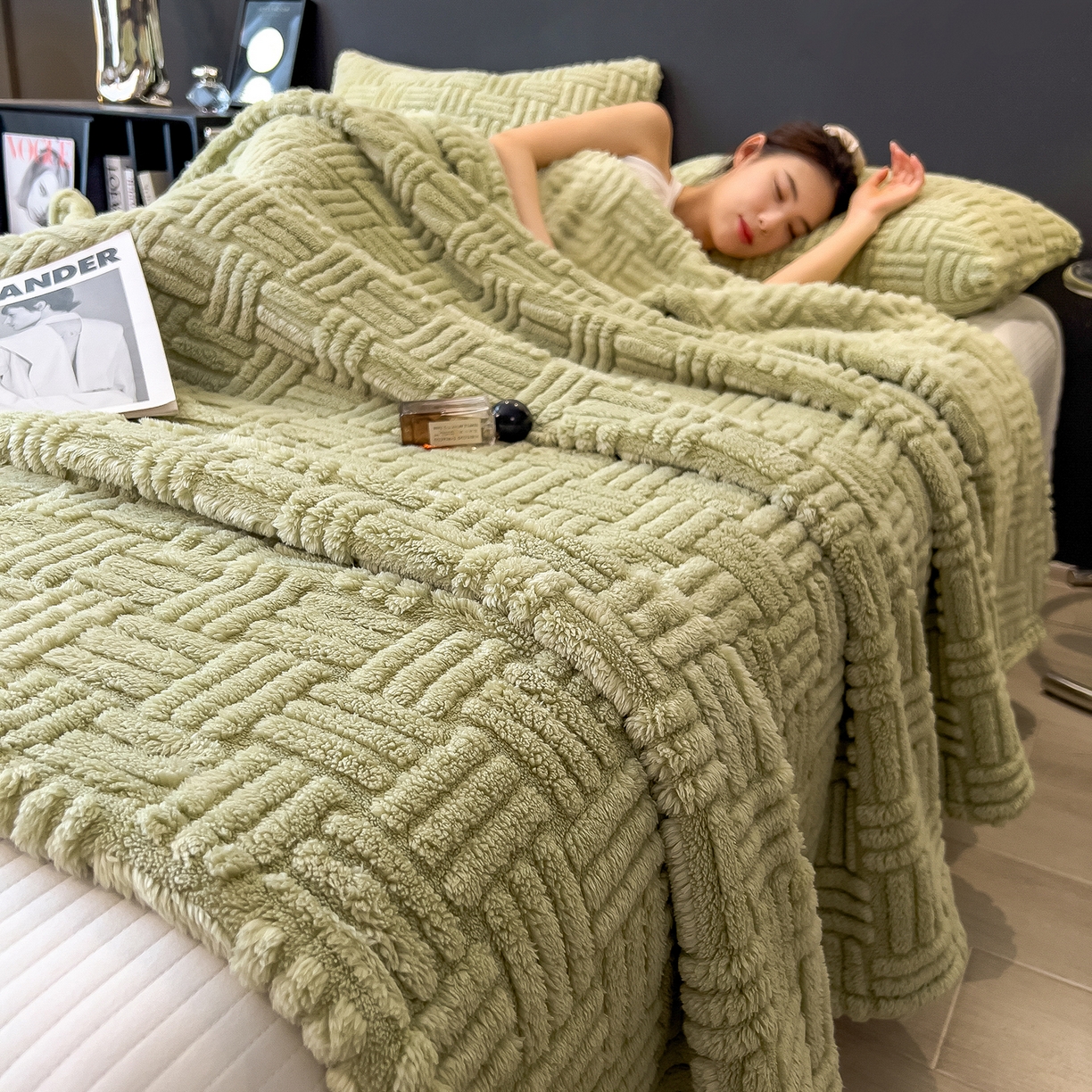 91家纺网 家纺一手货源 找家纺 世纪绒品 2025新款A类几何牛奶绒提花毛毯 几何-果绿