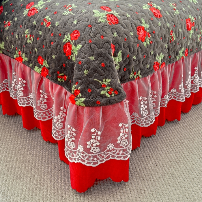 91家纺网 家纺一手货源 找家纺 艺慕家纺 2025新款时尚印花牛奶绒床盖四件套红玫绒语