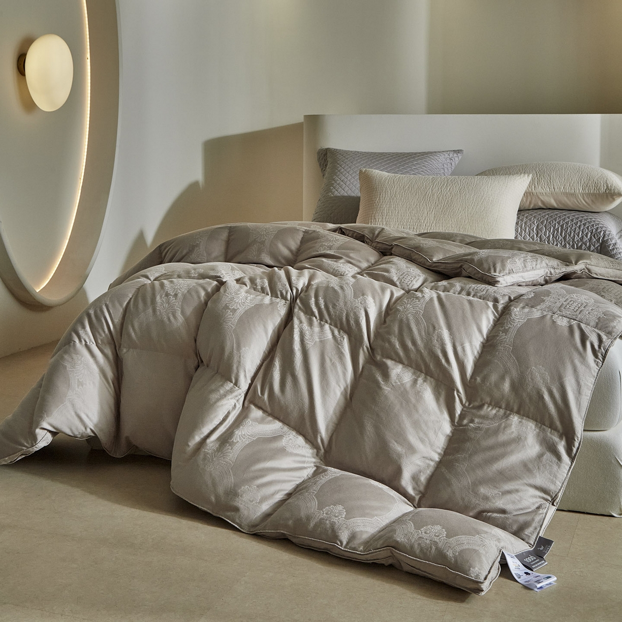 91家纺网 家纺一手货源 找家纺 （总）暖羽屋羽绒馆 2025新款国标95白鹅绒被子 羽绒被芯60s大提花羽绒被 双人鹅绒被2米 婚庆被子