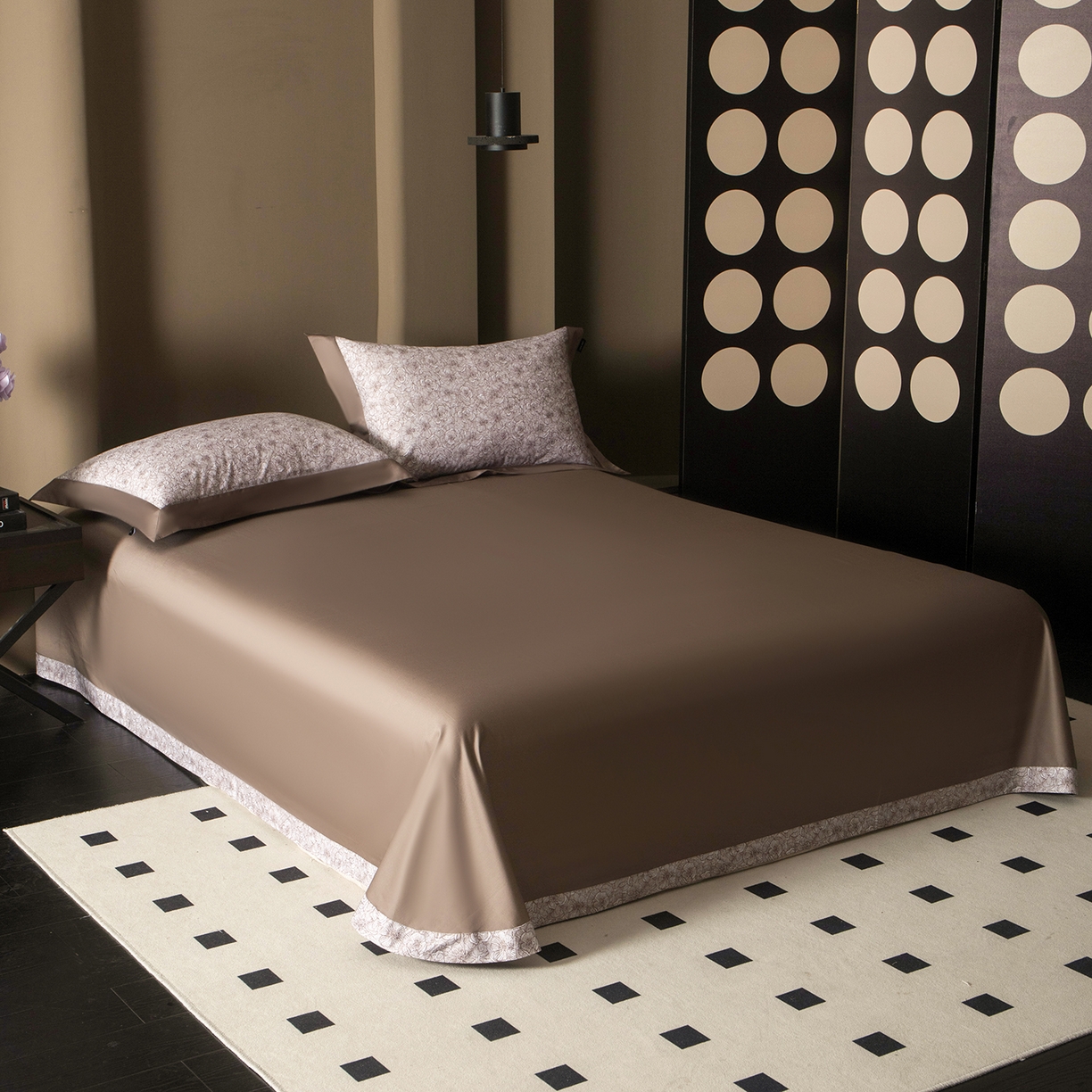 91家纺网 家纺一手货源 找家纺 洺兰家居 2025新款100支全棉新疆棉单拼角工艺款四件套长绒棉贴边床单床笠床上用品套件专（控价标准275加大285床笠275） 劳伦