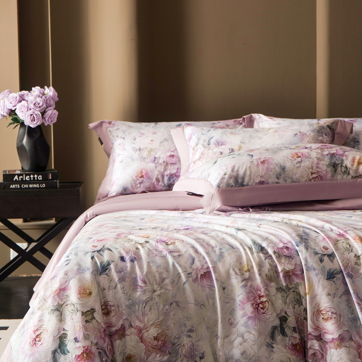 91家纺网 家纺一手货源 找家纺 洺兰家居 2025新款100支全棉新疆棉单拼角工艺款四件套长绒棉贴边床单床笠床上用品套件专（控价标准275加大285床笠275） 洛缇