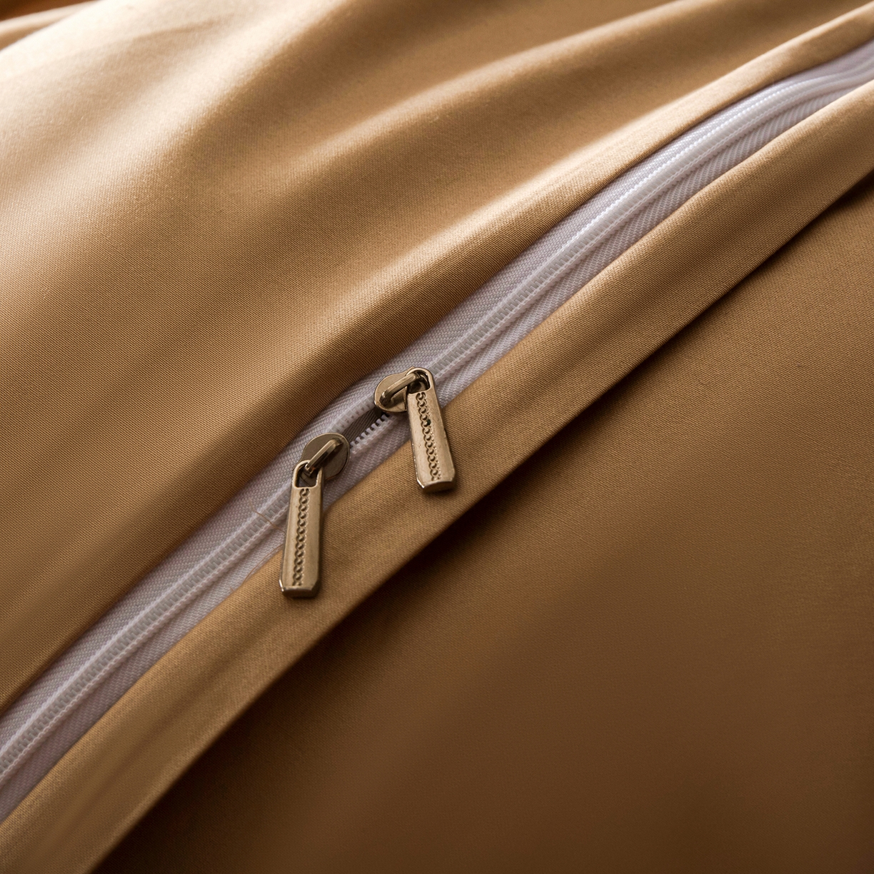 91家纺网 家纺一手货源 找家纺 洺兰家居 2025新款100支全棉新疆棉单拼角工艺款四件套长绒棉贴边床单床笠床上用品套件专（控价标准275加大285床笠275） 云锦