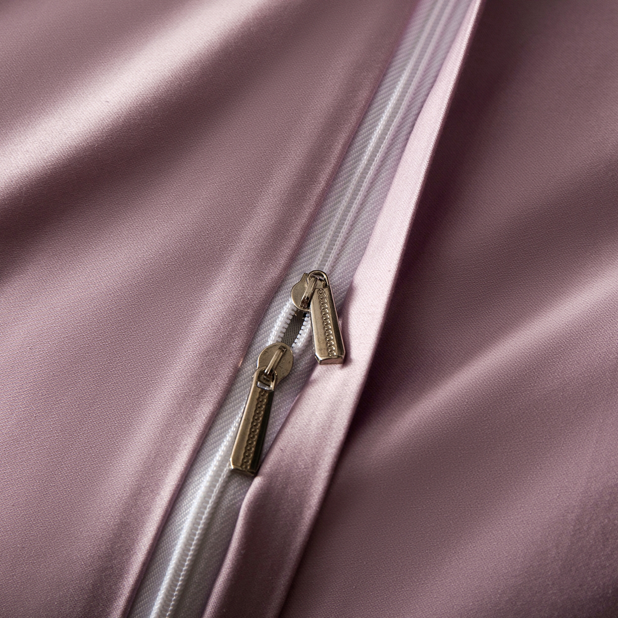 91家纺网 家纺一手货源 找家纺 洺兰家居 2025新款100支全棉新疆棉单拼角工艺款四件套长绒棉贴边床单床笠床上用品套件专（控价标准275加大285床笠275） 洛缇