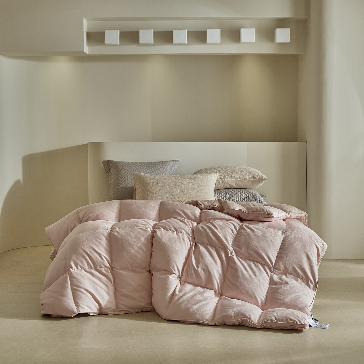 91家纺网 家纺一手货源 找家纺 暖羽屋羽绒馆 2025新款国标95白鹅绒被子 羽绒被芯60s大提花羽绒被 双人鹅绒被2米 婚庆被子 普希斯 粉