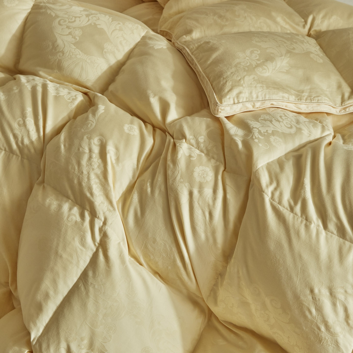 91家纺网 家纺一手货源 找家纺 暖羽屋羽绒馆 2025新款国标95白鹅绒被子 羽绒被芯60s大提花羽绒被 双人鹅绒被2米 婚庆被子 普希斯 耀金