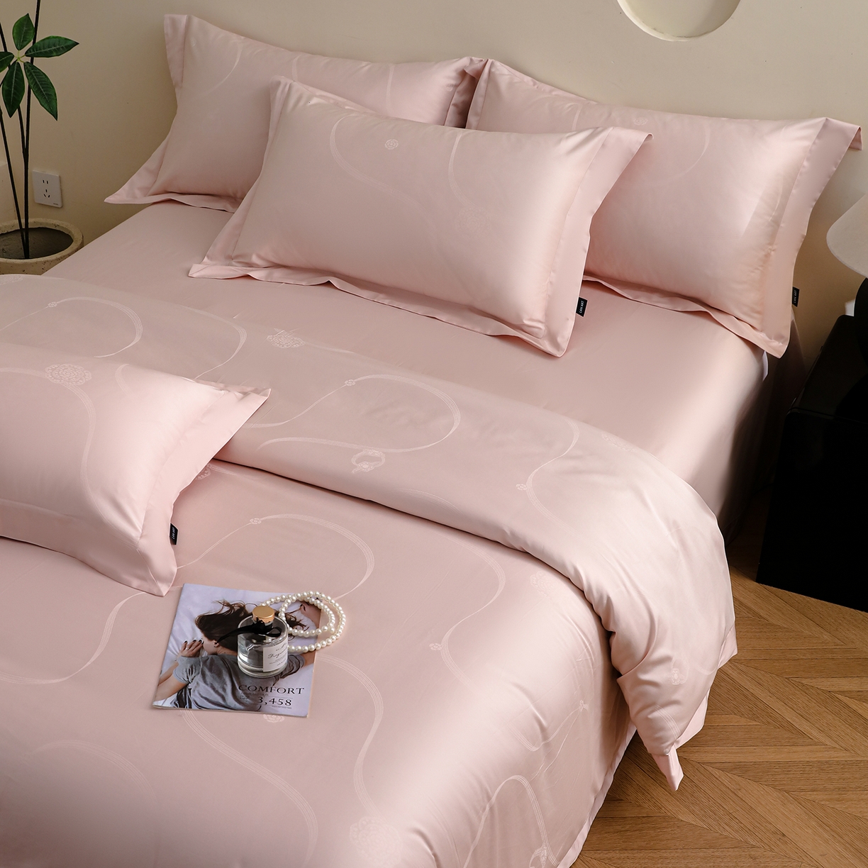 91家纺网 家纺一手货源 找家纺 （总）洺兰家居 2025新款60支全棉新疆棉大提花拼角款四件套长绒棉贴边床单床笠床上用品套件专版（控价标准245加大260床笠255）