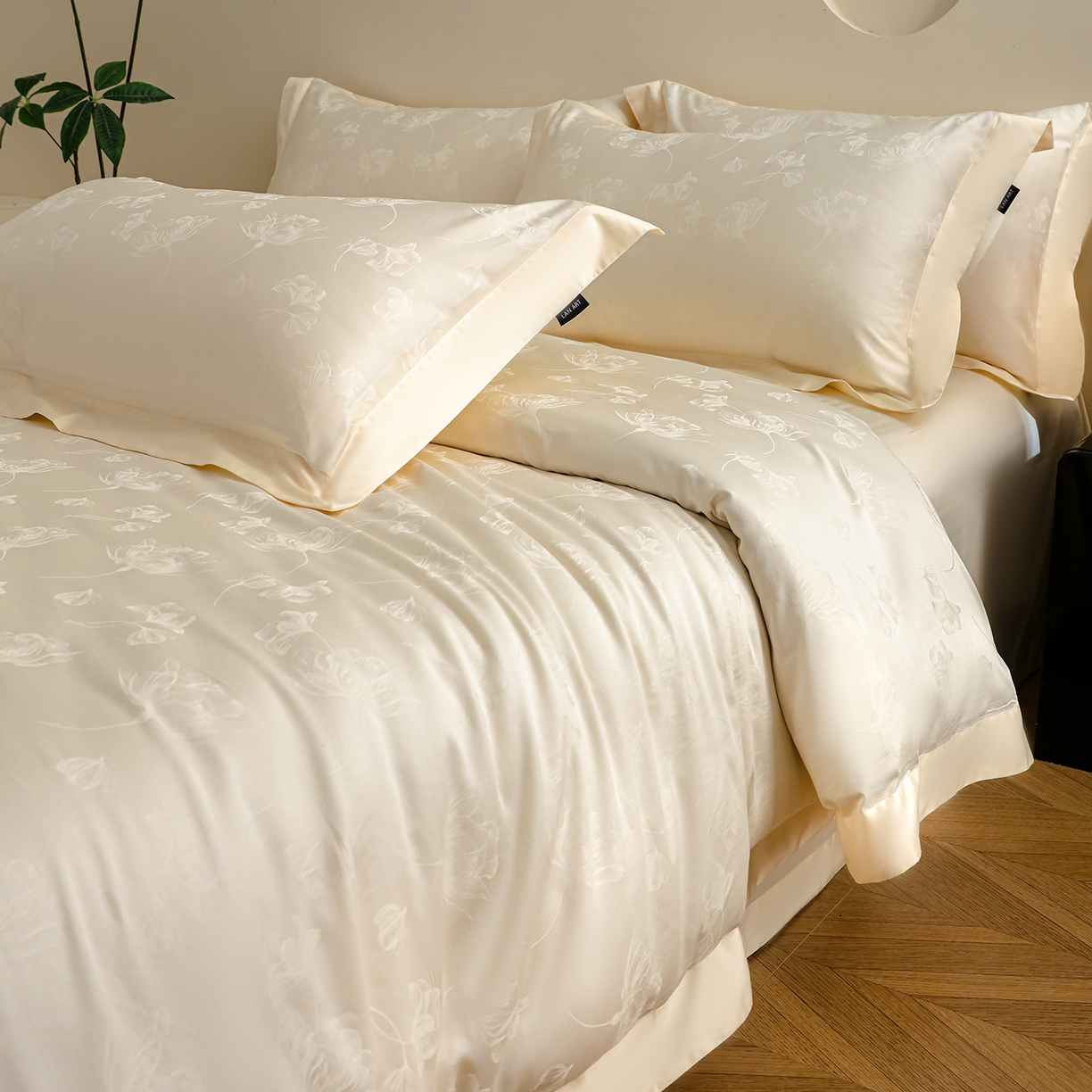 91家纺网 家纺一手货源 找家纺 （总）洺兰家居 2025新款60支全棉新疆棉大提花拼角款四件套长绒棉贴边床单床笠床上用品套件专版（控价标准245加大260床笠255）