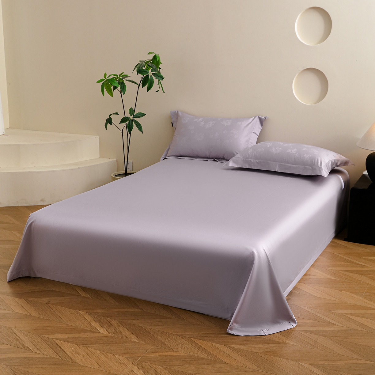 91家纺网 家纺一手货源 找家纺 洺兰家居 2025新款60支全棉新疆棉大提花拼角款四件套长绒棉贴边床单床笠床上用品套件专版（控价标准245加大260床笠255） 赫本-浅紫