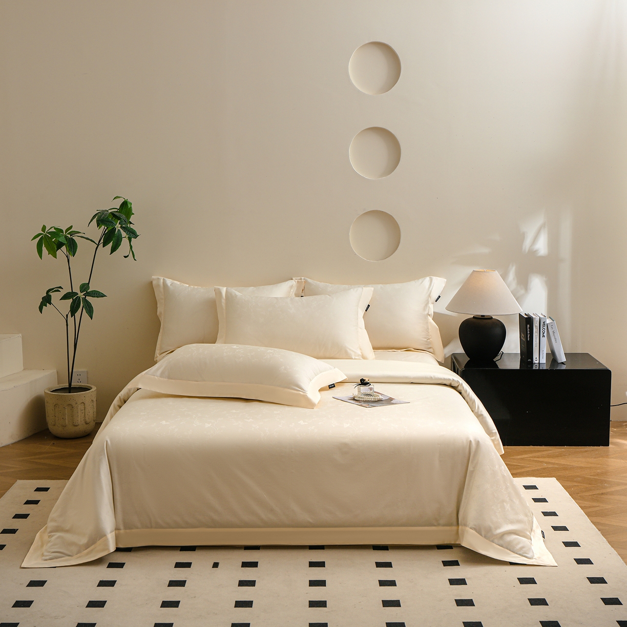 91家纺网 家纺一手货源 找家纺 洺兰家居 2025新款60支全棉新疆棉大提花拼角款四件套长绒棉贴边床单床笠床上用品套件专版（控价标准245加大260床笠255） 梦蝶-奶白