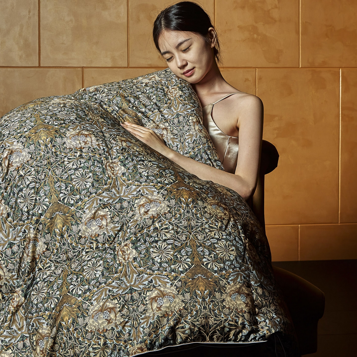 91家纺网 家纺一手货源 找家纺 暖羽屋羽绒馆 2025新款国标95鸭绒被子 风情春秋被 羽绒被 婚庆羽绒被芯 双人加厚冬被 H 风情