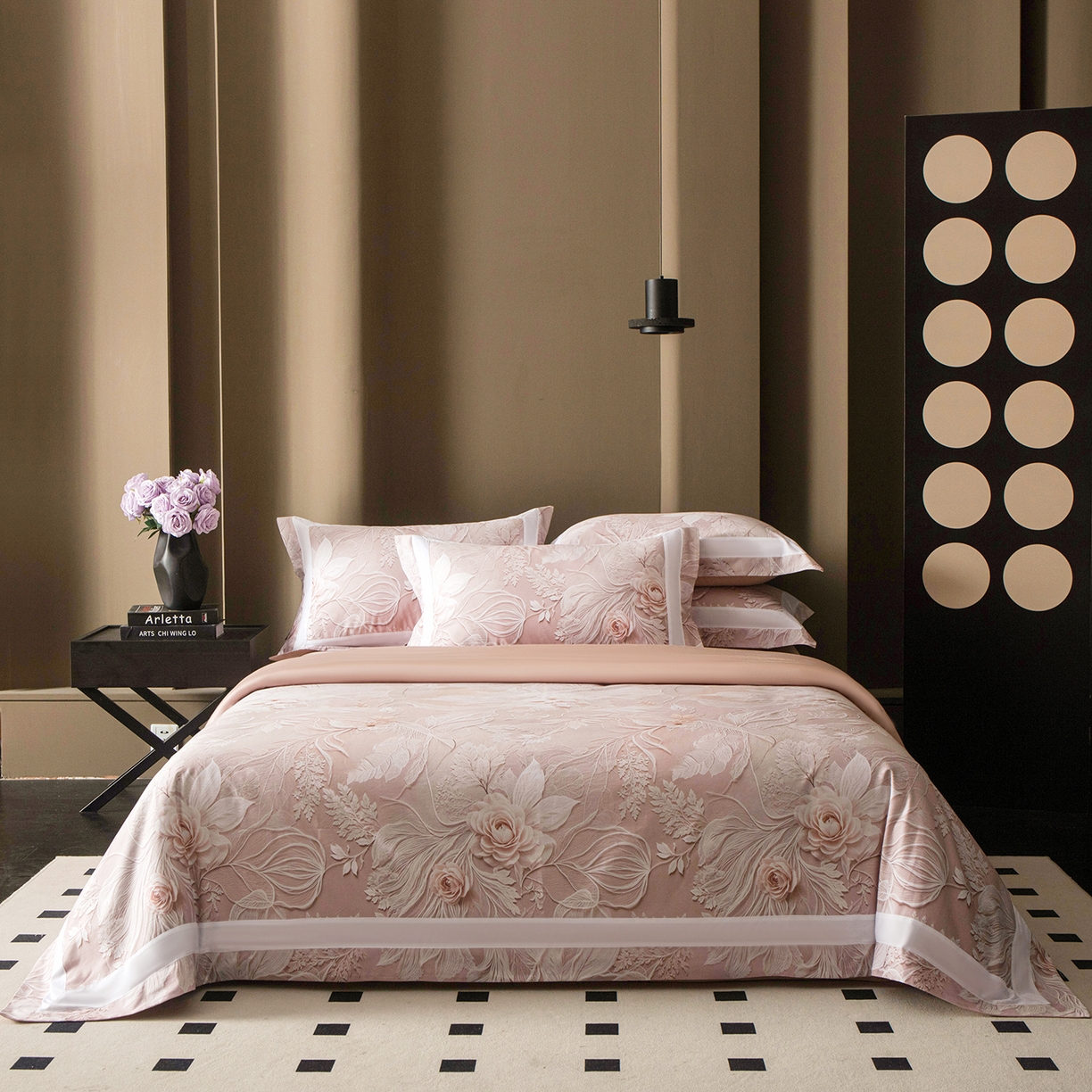 91家纺网 家纺一手货源 找家纺 洺兰家居 2025新款100支全棉新疆棉贴布工艺款四件套长绒棉贴边床单床笠床上用品套件专版（控价标准275加大285床笠275） 卡斯纳-粉