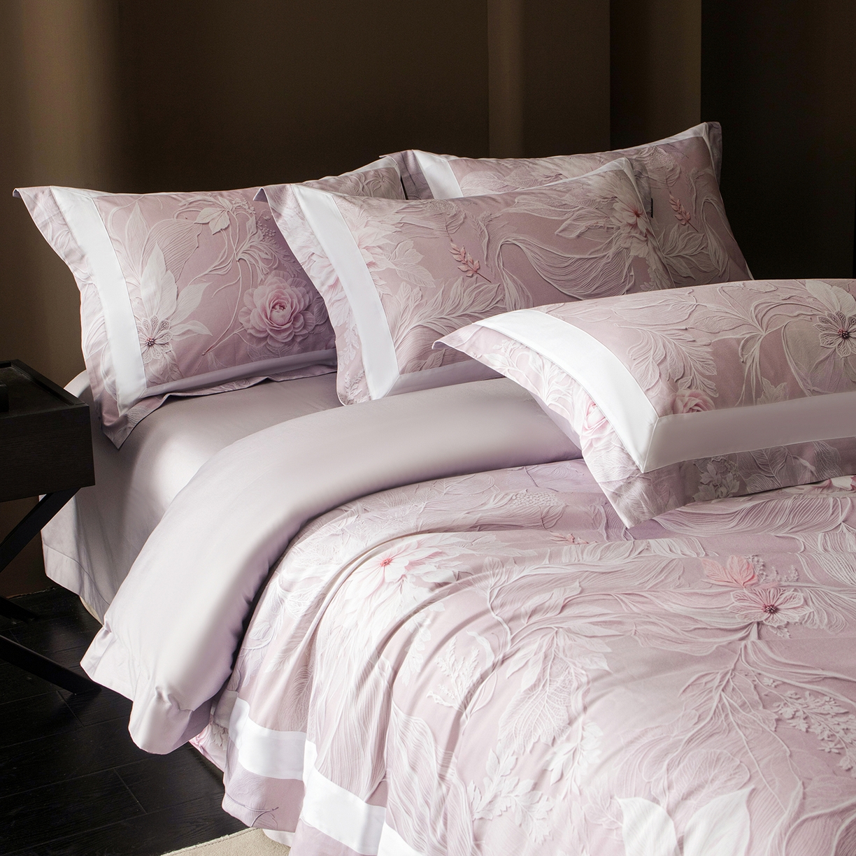 91家纺网 家纺一手货源 找家纺 洺兰家居 2025新款100支全棉新疆棉贴布工艺款四件套长绒棉贴边床单床笠床上用品套件专版（控价标准275加大285床笠275） 卡斯纳-紫