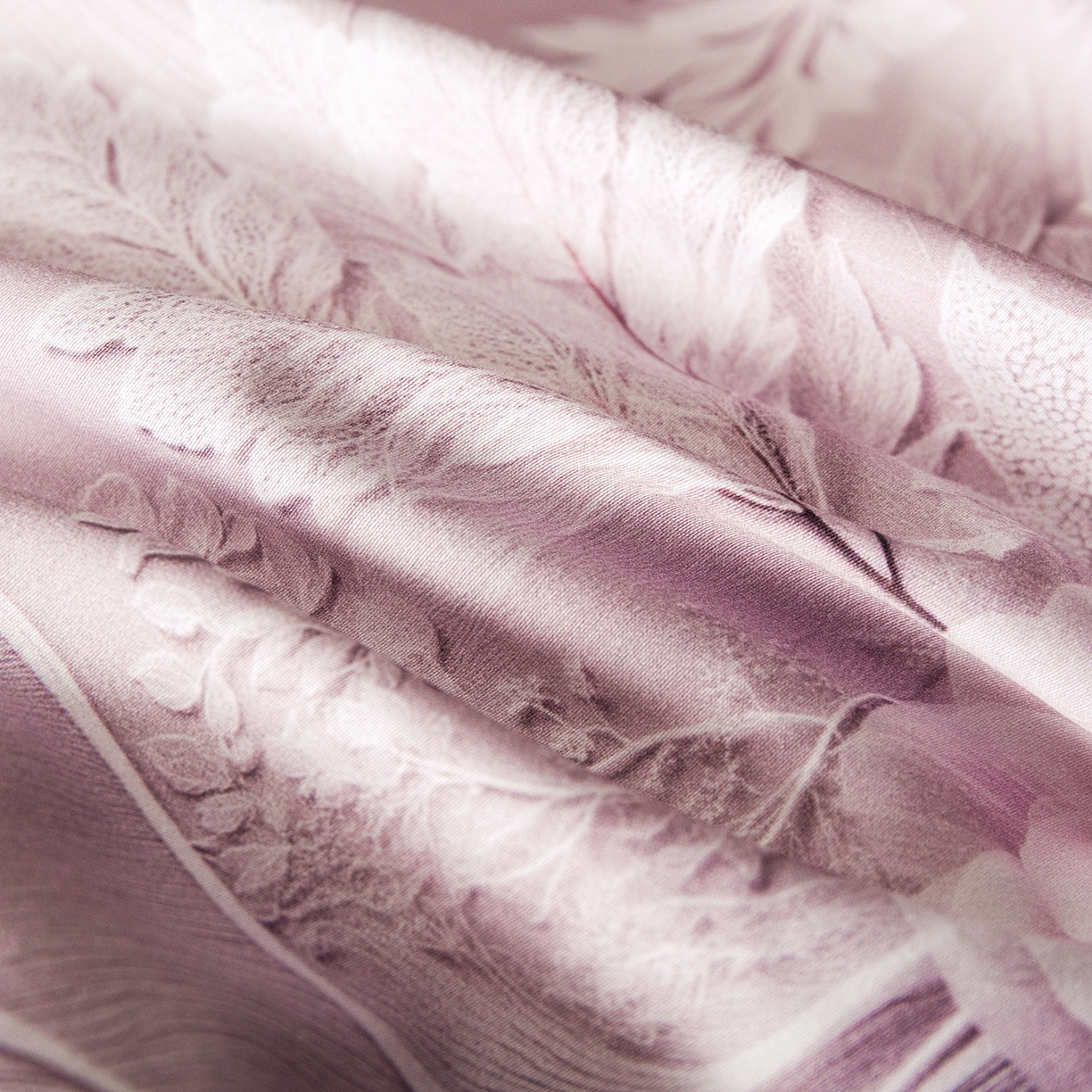 91家纺网 家纺一手货源 找家纺 洺兰家居 2025新款100支全棉新疆棉贴布工艺款四件套长绒棉贴边床单床笠床上用品套件专版（控价标准275加大285床笠275） 卡斯纳-紫