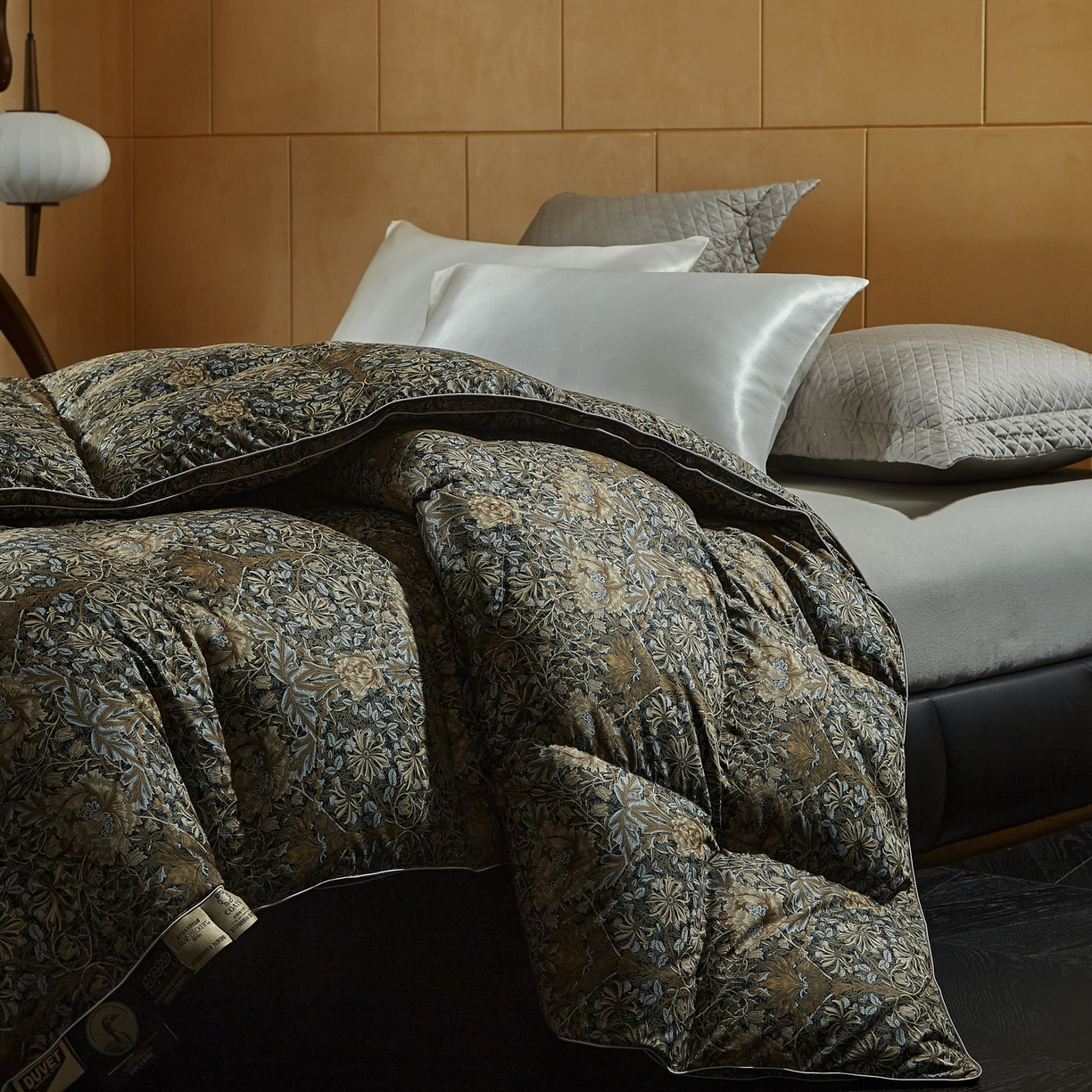 91家纺网 家纺一手货源 找家纺 暖羽屋羽绒馆 2025新款国标95鸭绒被子 风情春秋被 羽绒被 婚庆羽绒被芯 双人加厚冬被 H 风情