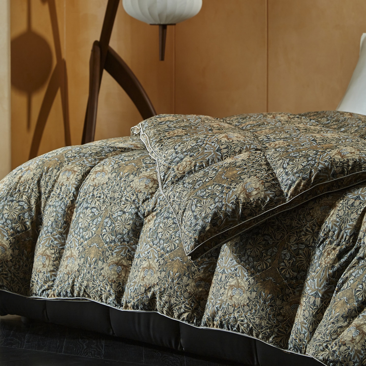 91家纺网 家纺一手货源 找家纺 暖羽屋羽绒馆 2025新款国标95鸭绒被子 风情春秋被 羽绒被 婚庆羽绒被芯 双人加厚冬被 H 风情