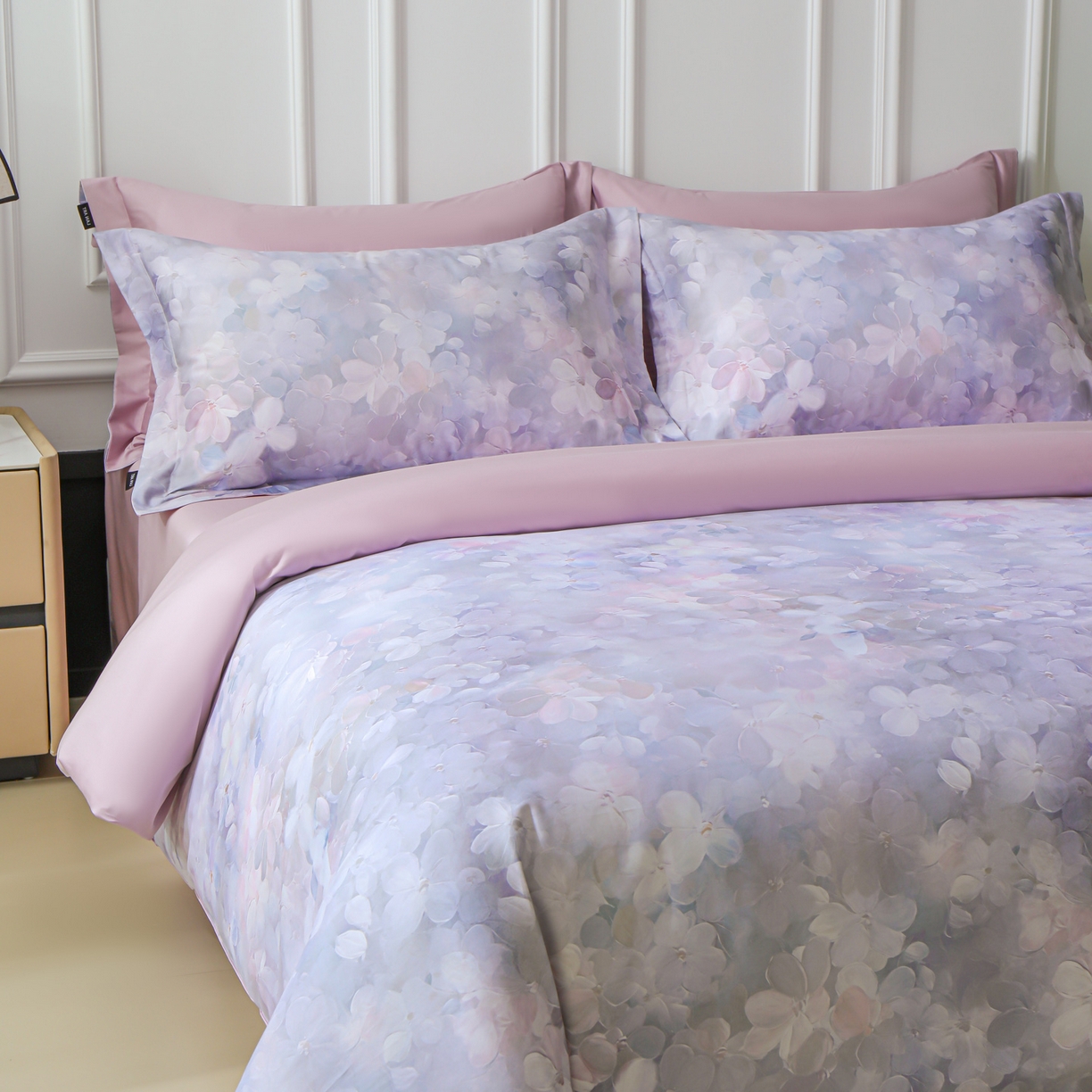 91家纺网 家纺一手货源 找家纺 （总）洺兰家居 2025新款100支全棉新疆棉数码印花四件套长绒棉贴边床单床笠床上用品套件-专版（控价标准235加大255床笠245）