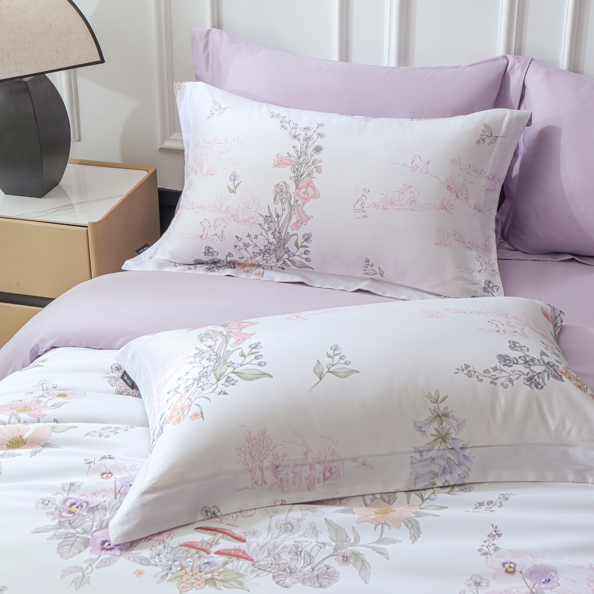 91家纺网 家纺一手货源 找家纺 洺兰家居 2025新款100支全棉新疆棉数码印花四件套长绒棉贴边床单床笠床上用品套件-专版（控价标准235加大255床笠245） 阿泰勒