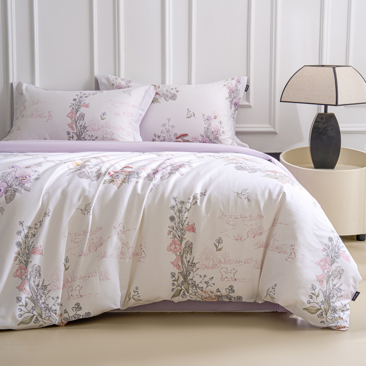 91家纺网 家纺一手货源 找家纺 洺兰家居 2025新款100支全棉新疆棉数码印花四件套长绒棉贴边床单床笠床上用品套件-专版（控价标准235加大255床笠245） 阿泰勒