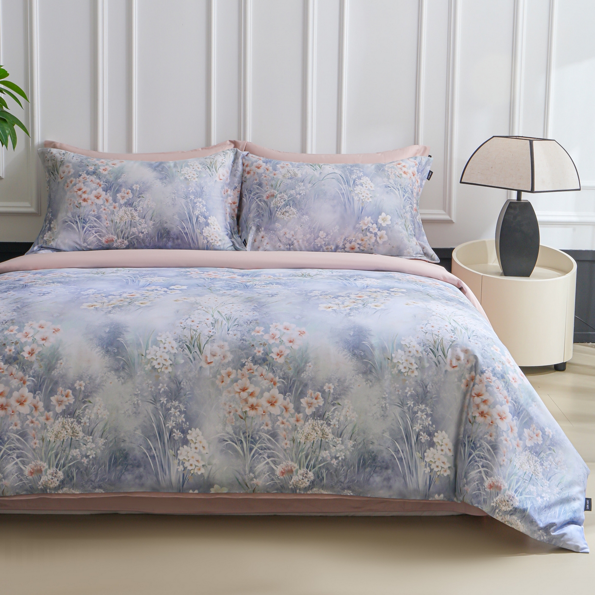 91家纺网 家纺一手货源 找家纺 洺兰家居 2025新款100支全棉新疆棉数码印花四件套长绒棉贴边床单床笠床上用品套件-专版（控价标准235加大255床笠245） 清风絮语