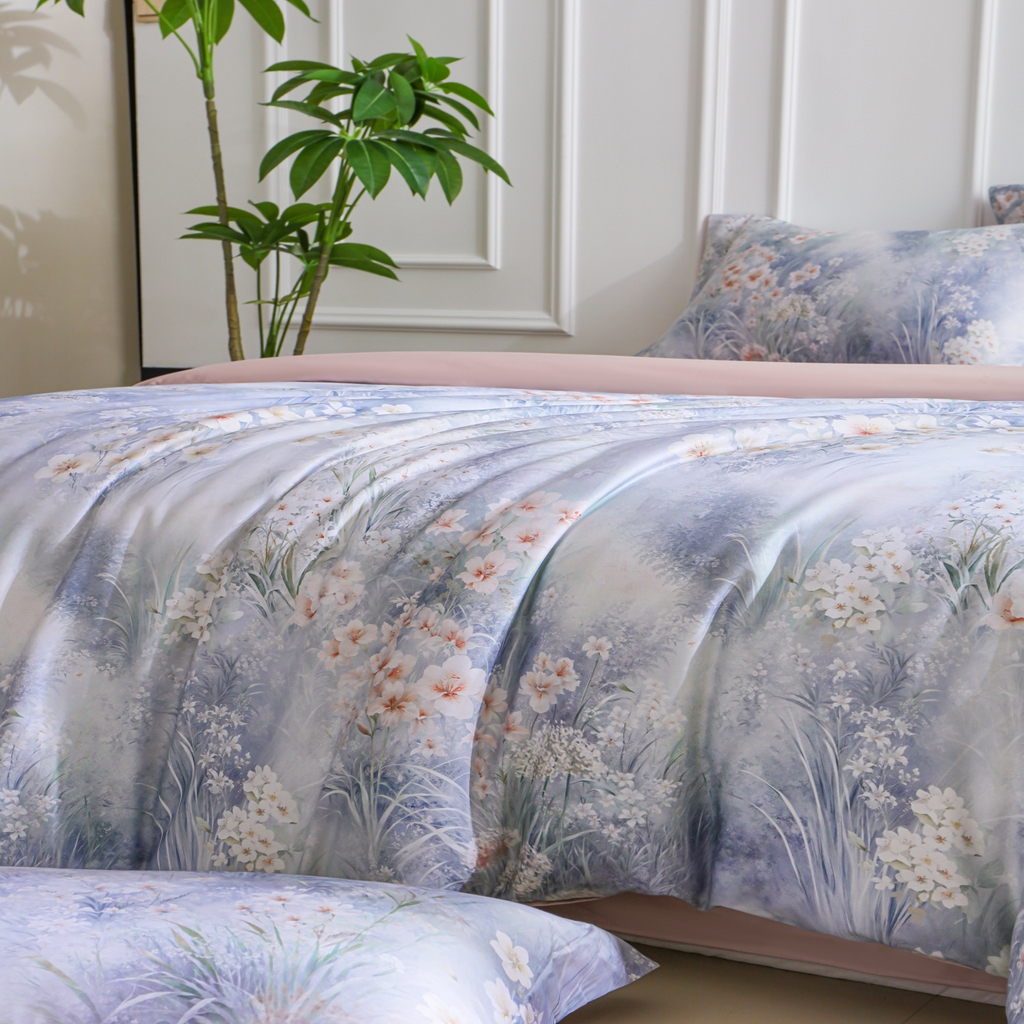 91家纺网 家纺一手货源 找家纺 洺兰家居 2025新款100支全棉新疆棉数码印花四件套长绒棉贴边床单床笠床上用品套件-专版（控价标准235加大255床笠245） 清风絮语