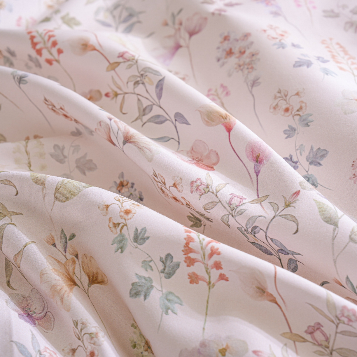 91家纺网 家纺一手货源 找家纺 洺兰家居 2025新款100支全棉新疆棉数码印花四件套长绒棉贴边床单床笠床上用品套件-专版（控价标准235加大255床笠245） 清漾 粉