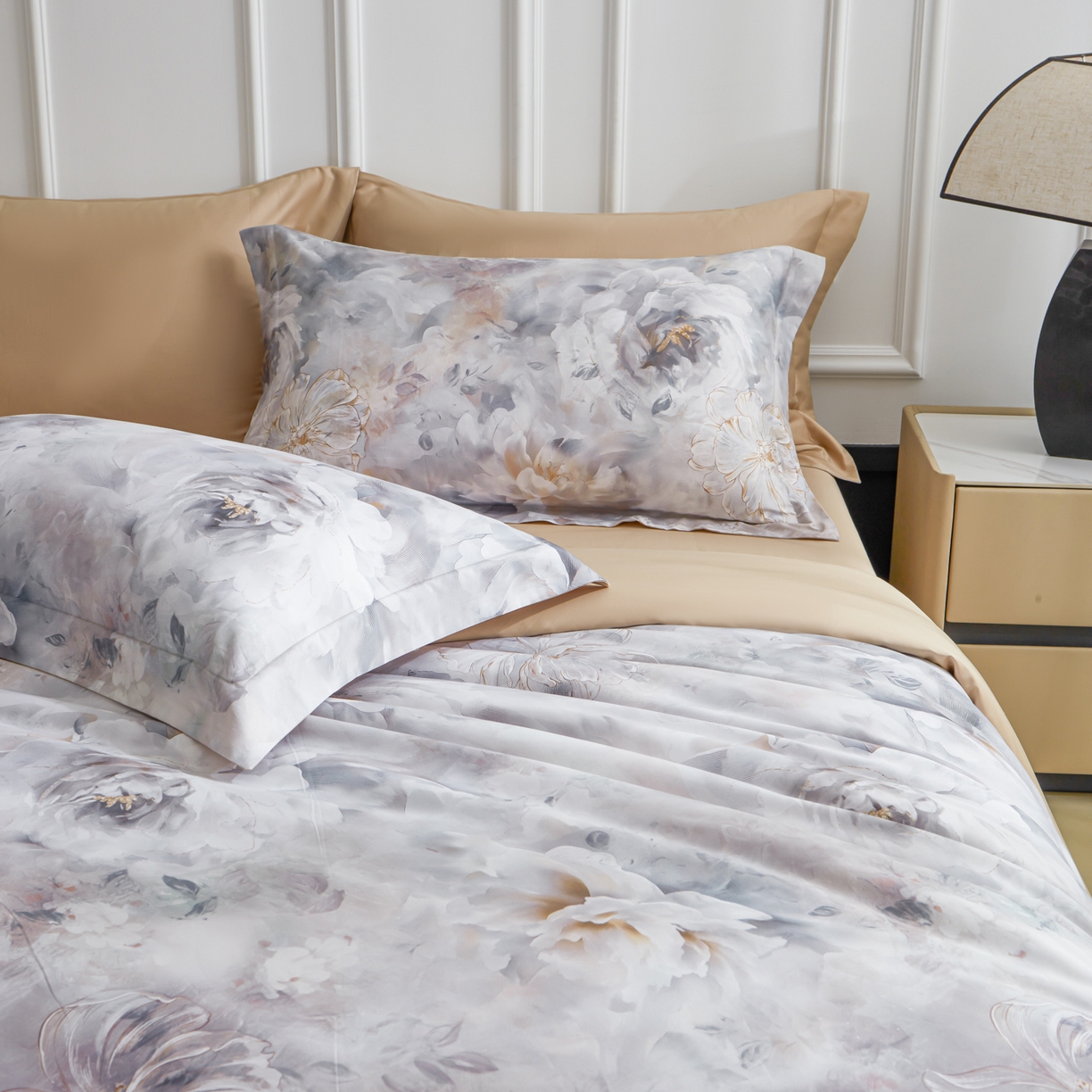 91家纺网 家纺一手货源 找家纺 洺兰家居 2025新款100支全棉新疆棉数码印花四件套长绒棉贴边床单床笠床上用品套件-专版（控价标准235加大255床笠245） 雾里看花