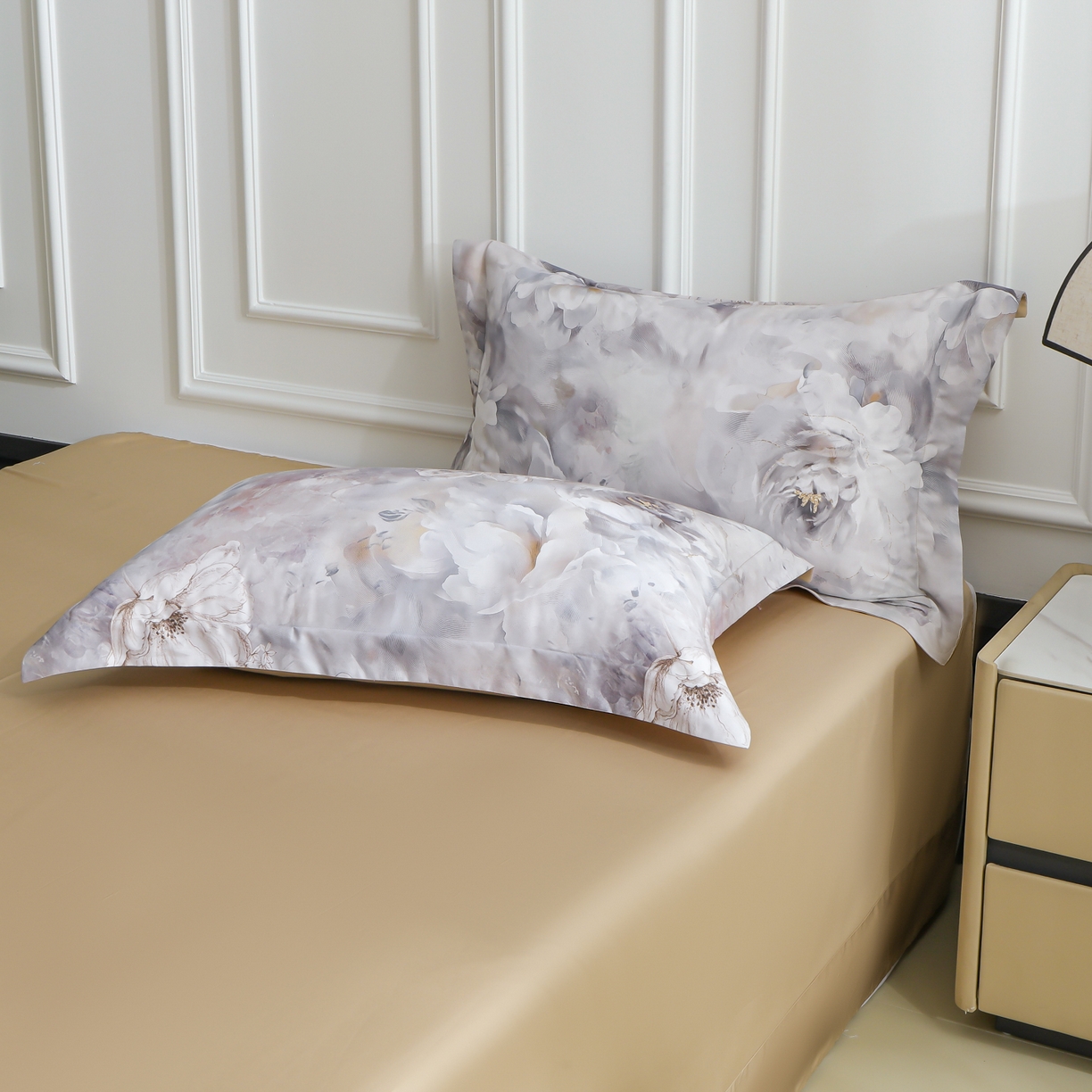 91家纺网 家纺一手货源 找家纺 洺兰家居 2025新款100支全棉新疆棉数码印花四件套长绒棉贴边床单床笠床上用品套件-专版（控价标准235加大255床笠245） 雾里看花