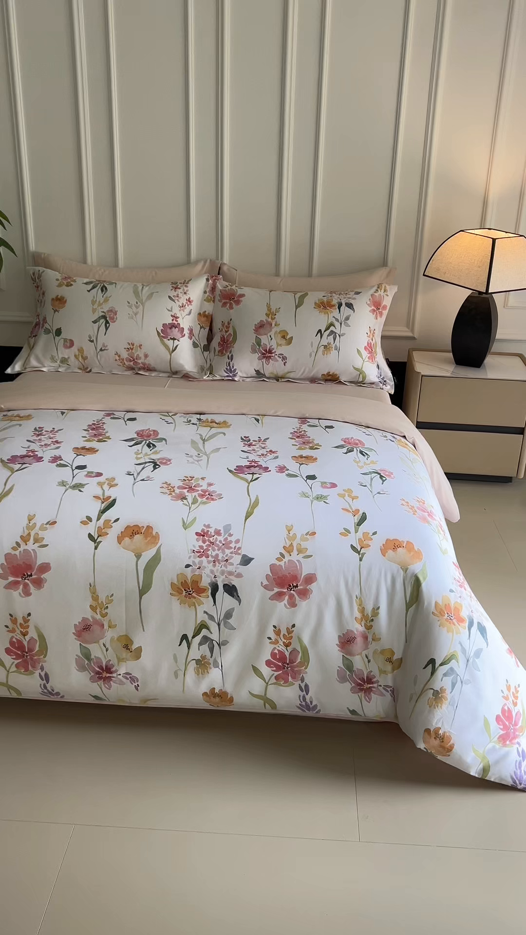 91家纺网 家纺一手货源 找家纺 洺兰家居 2025新款100支全棉新疆棉数码印花四件套长绒棉贴边床单床笠床上用品套件-专版（控价标准235加大255床笠245） 夏日和煦
