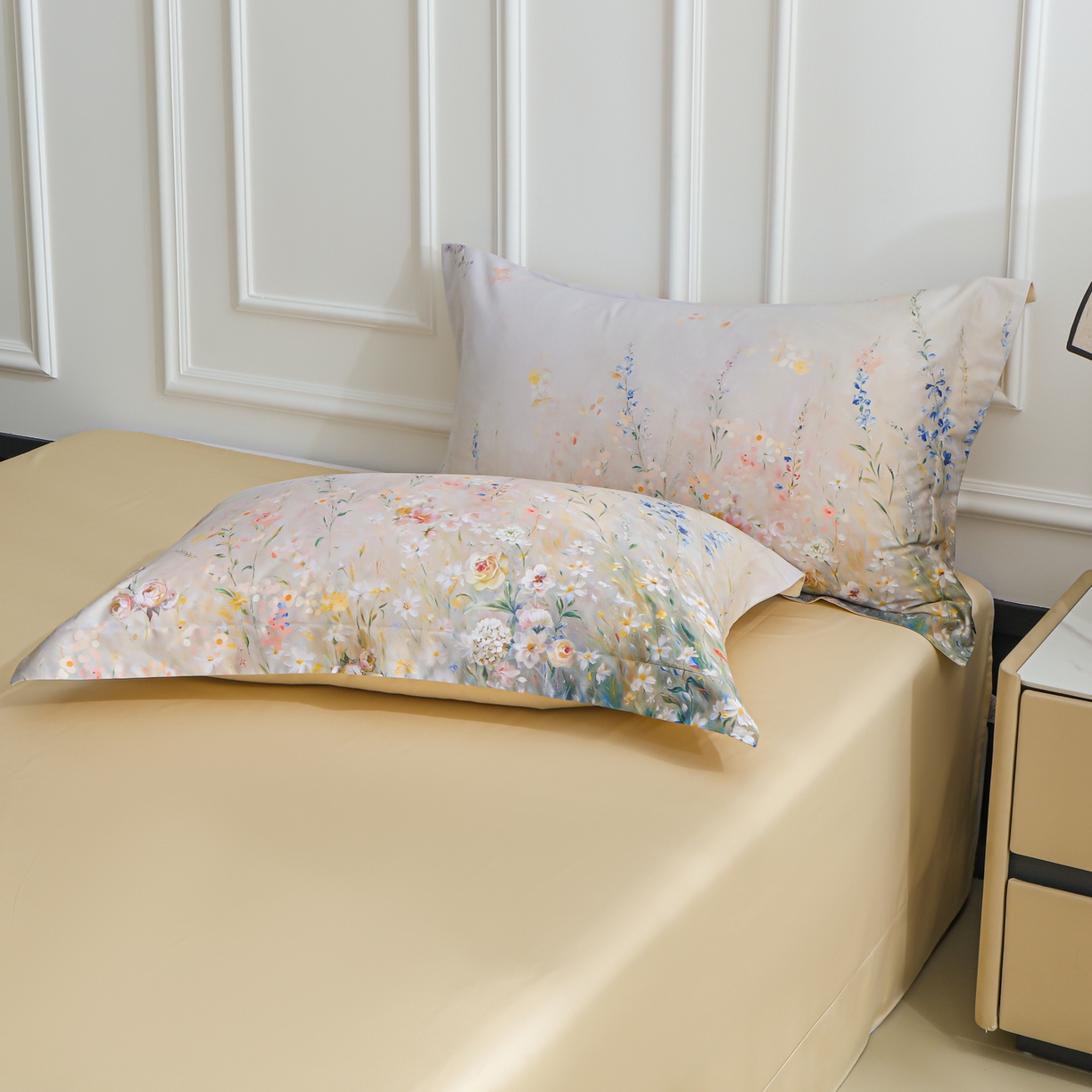 91家纺网 家纺一手货源 找家纺 洺兰家居 2025新款100支全棉新疆棉数码印花四件套长绒棉贴边床单床笠床上用品套件-专版（控价标准235加大255床笠245） 绚丽花溪