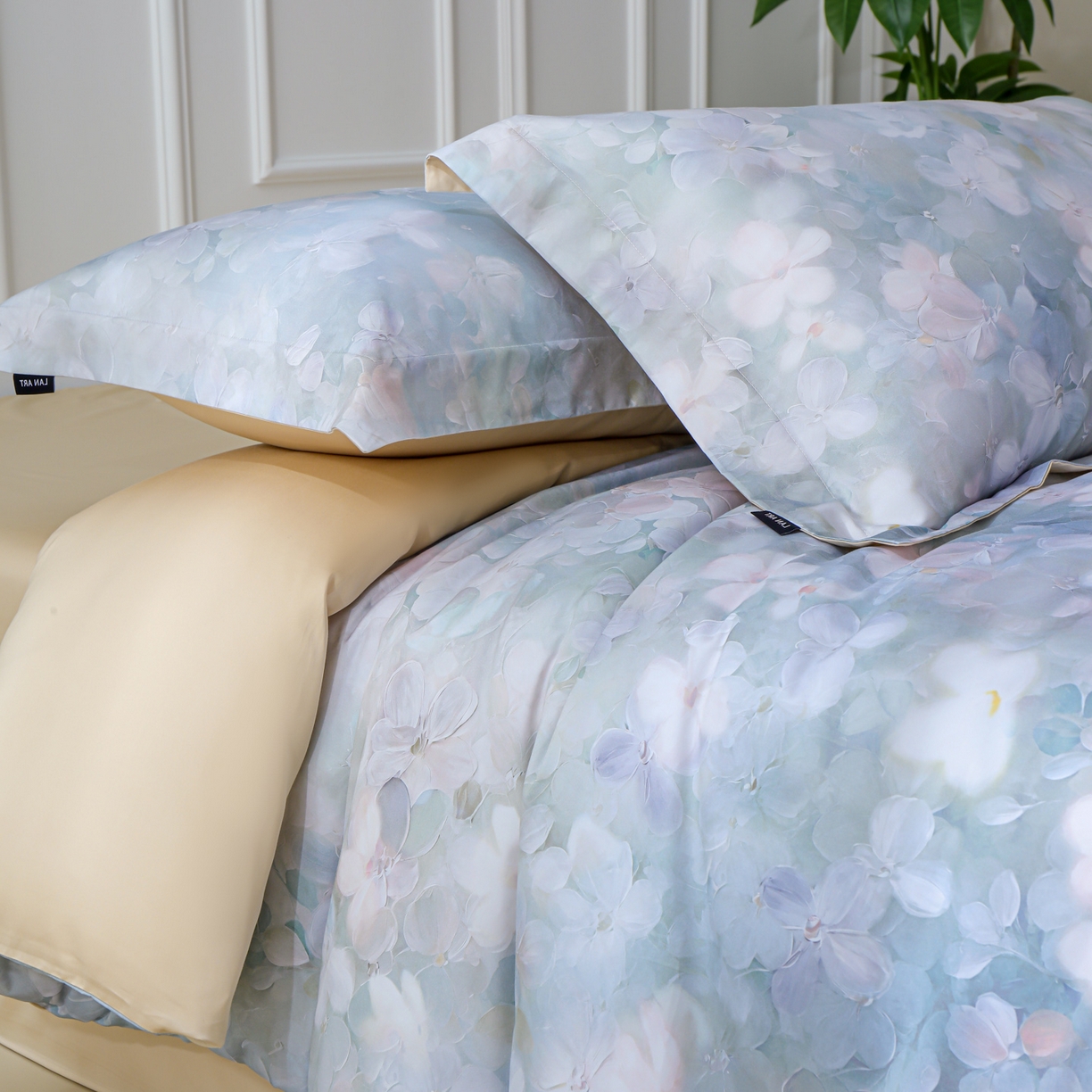 91家纺网 家纺一手货源 找家纺 洺兰家居 2025新款100支全棉新疆棉数码印花四件套长绒棉贴边床单床笠床上用品套件-专版（控价标准235加大255床笠245） 伊甸花园-绿