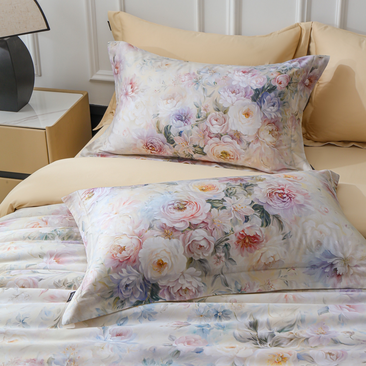 91家纺网 家纺一手货源 找家纺 洺兰家居 2025新款100支全棉新疆棉数码印花四件套长绒棉贴边床单床笠床上用品套件-专版（控价标准235加大255床笠245） 雨露花香