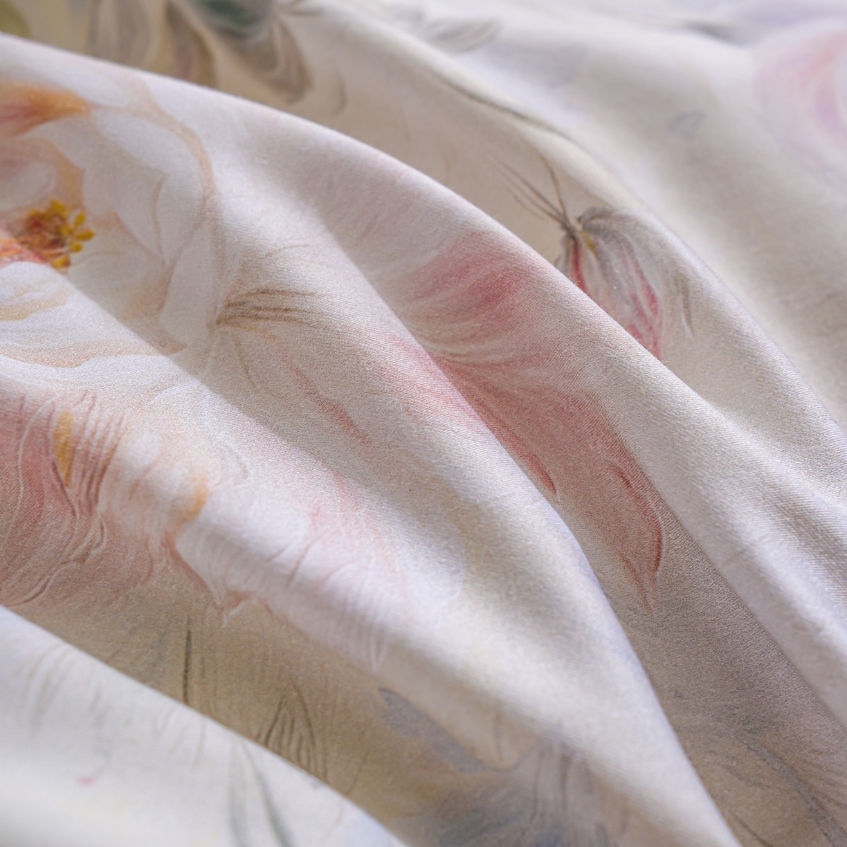 91家纺网 家纺一手货源 找家纺 洺兰家居 2025新款100支全棉新疆棉数码印花四件套长绒棉贴边床单床笠床上用品套件-专版（控价标准235加大255床笠245） 雨露花香