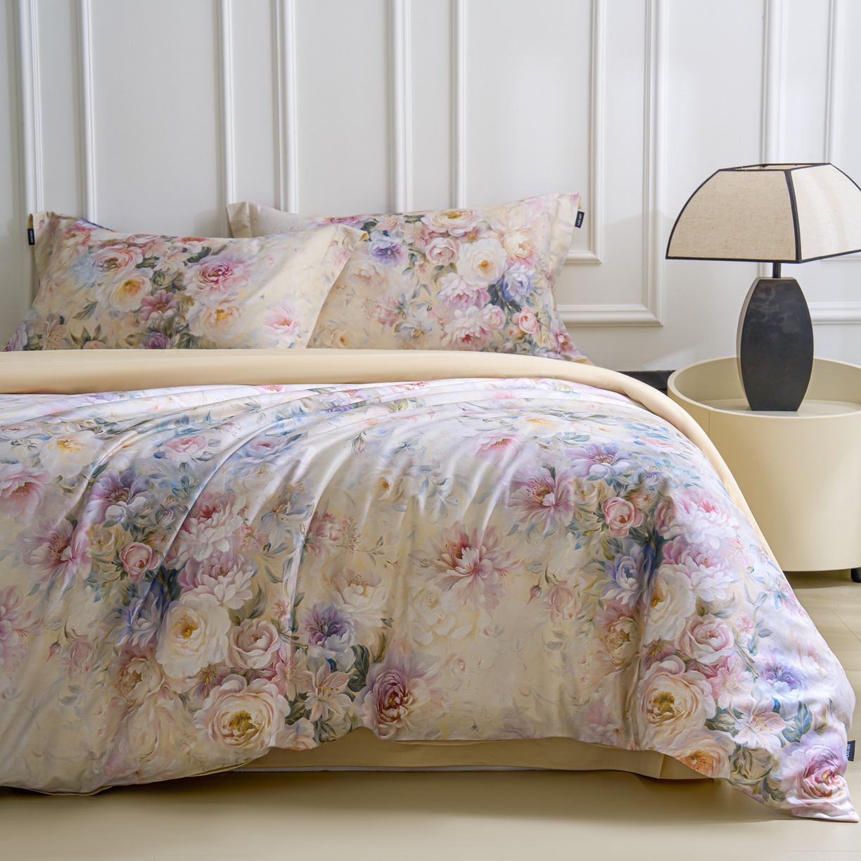 91家纺网 家纺一手货源 找家纺 洺兰家居 2025新款100支全棉新疆棉数码印花四件套长绒棉贴边床单床笠床上用品套件-专版（控价标准235加大255床笠245） 雨露花香